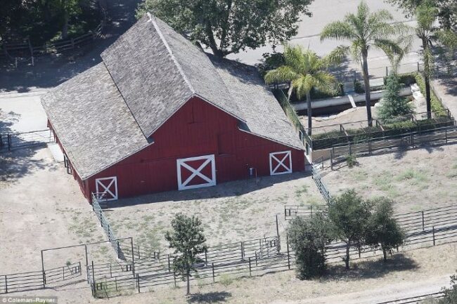 Here's abandoned Neverland ranch recent photos -2